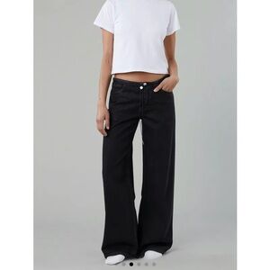Women's Black Wide-Leg Jeans